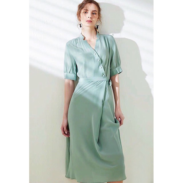 Đầm mint nút xéo