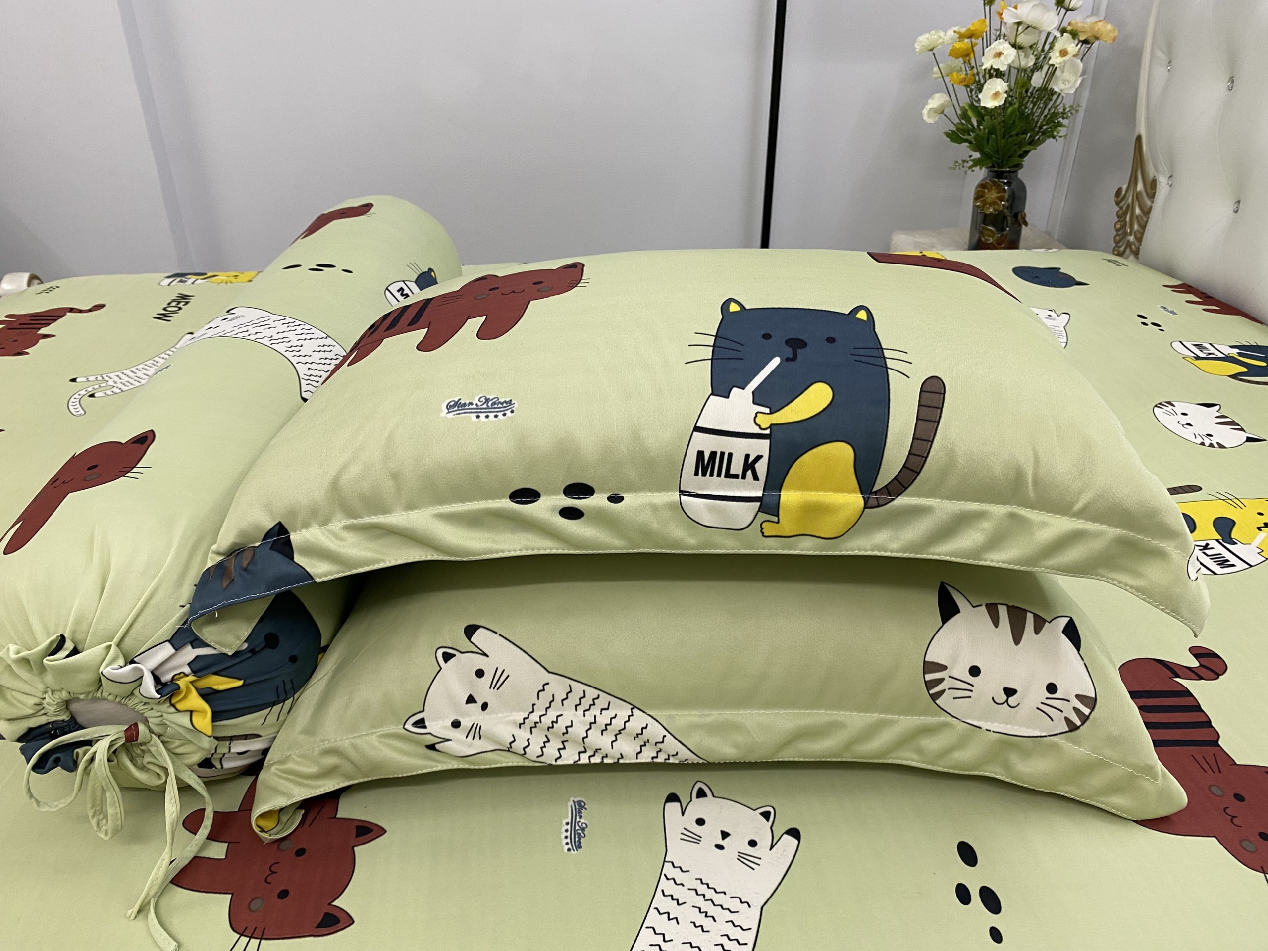 [HCM] drap gối , Bộ Drap gối Thun Lụa cao cấp {4 món } đặc biệt < áo ôm may dây kéo.#gagoi. giao chuẩn mẫu.