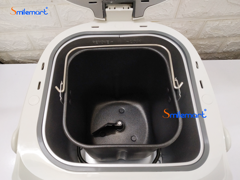 Máy làm bánh mỳ Tiross TS820