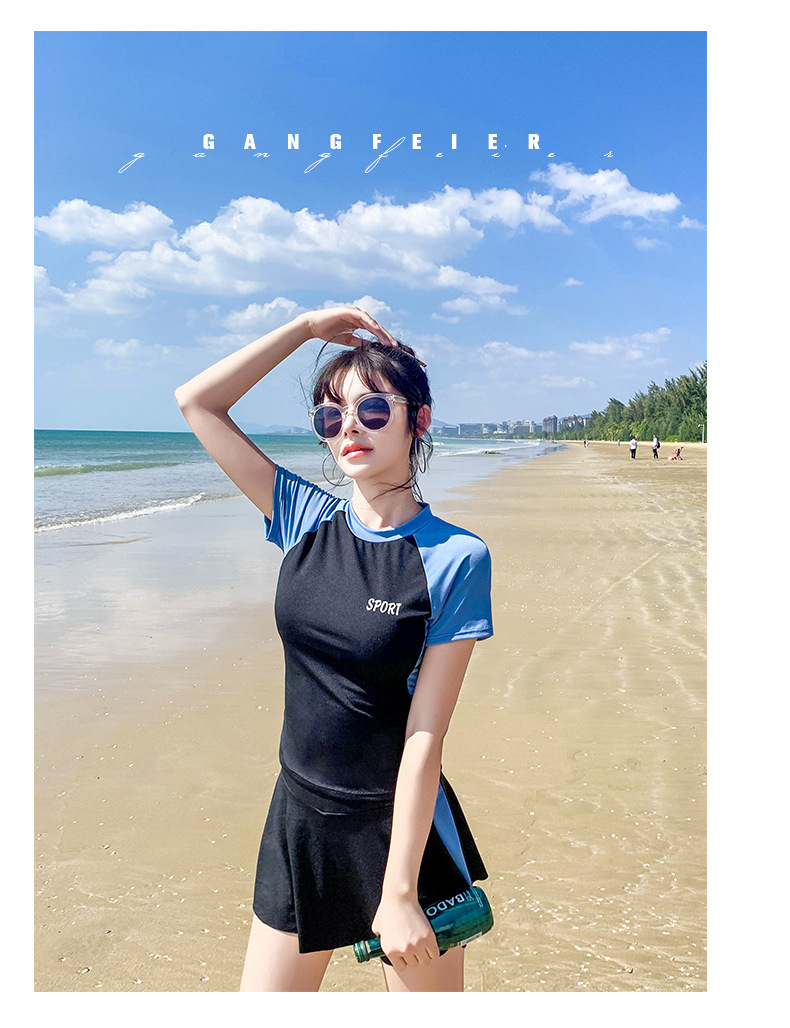 Đồ bơi nữ kín đáo trẻ trung