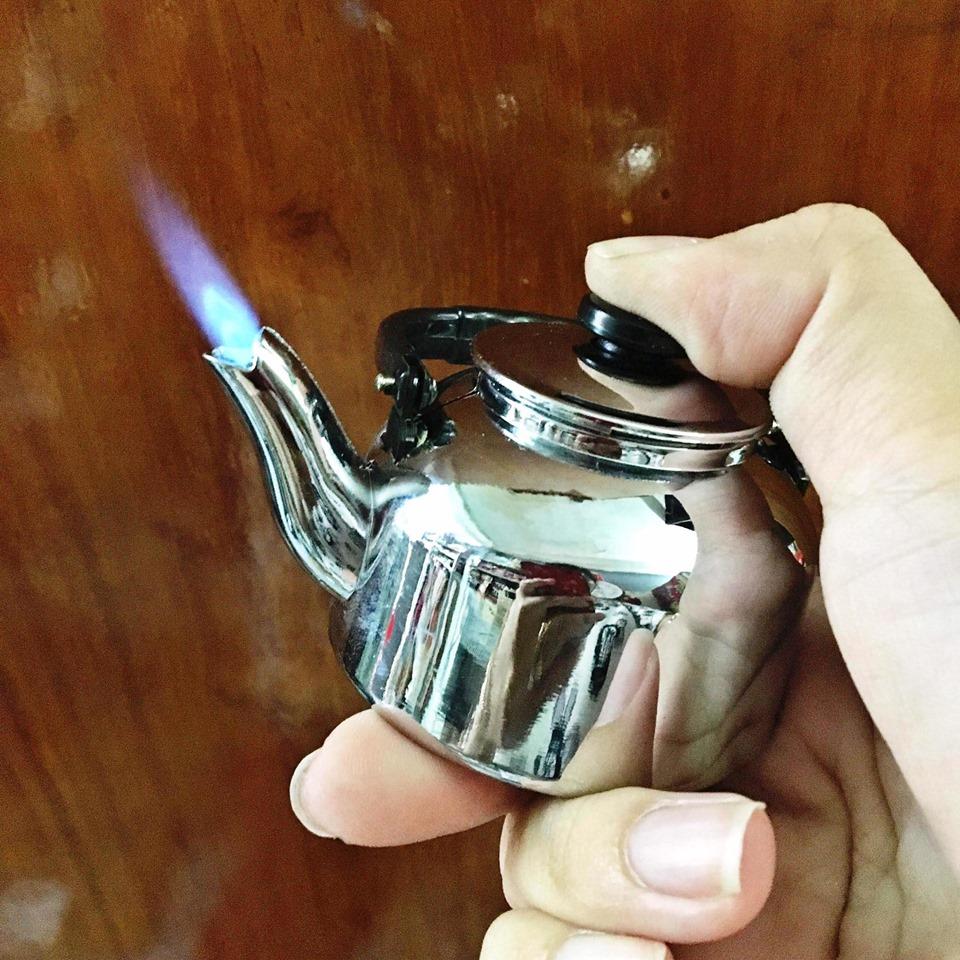 Bật lửa khò,hột quẹt khò ấm nước khá lạ, độc rất đẹp