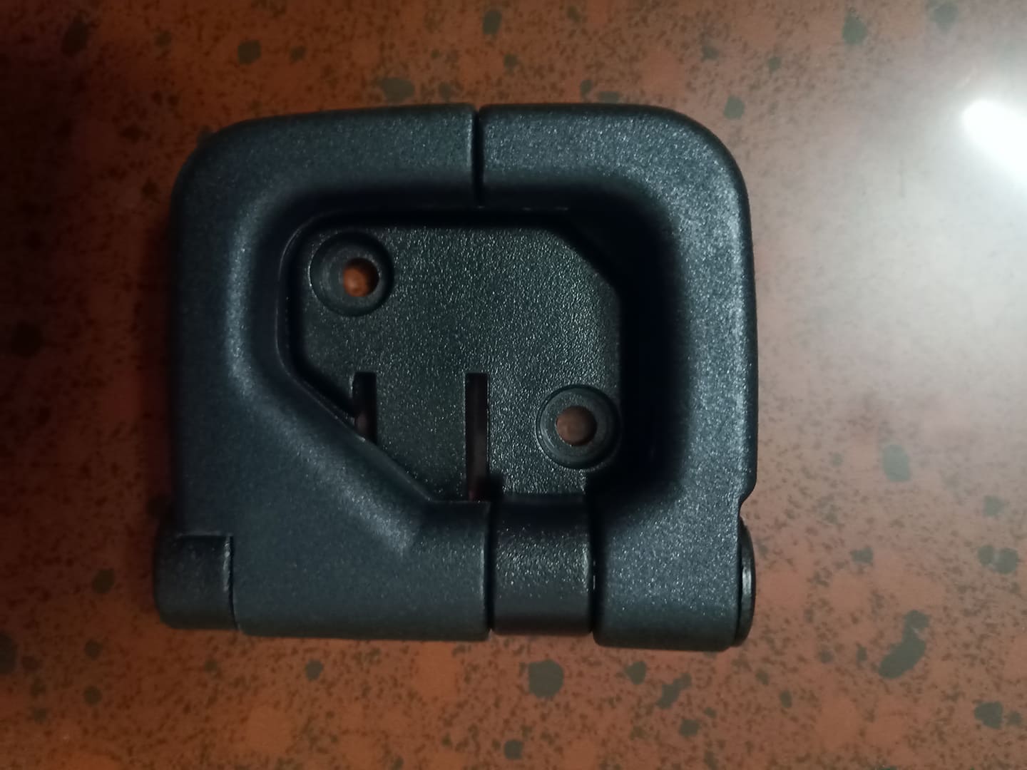 Móc treo đồ SH, Lead