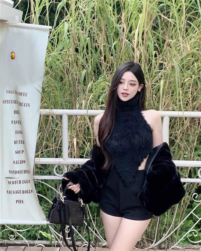 Áo yếm lông cổ lọ nhọn tà hở lưng cực hot