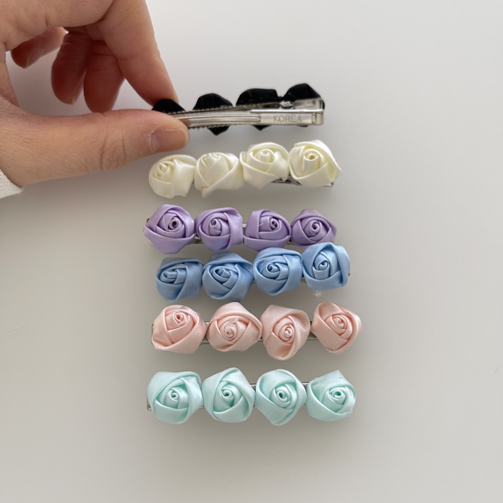 Kẹp tóc mái hoa hồng chất lụa Modleaf Mini rose pin Hàn Quốc ạ