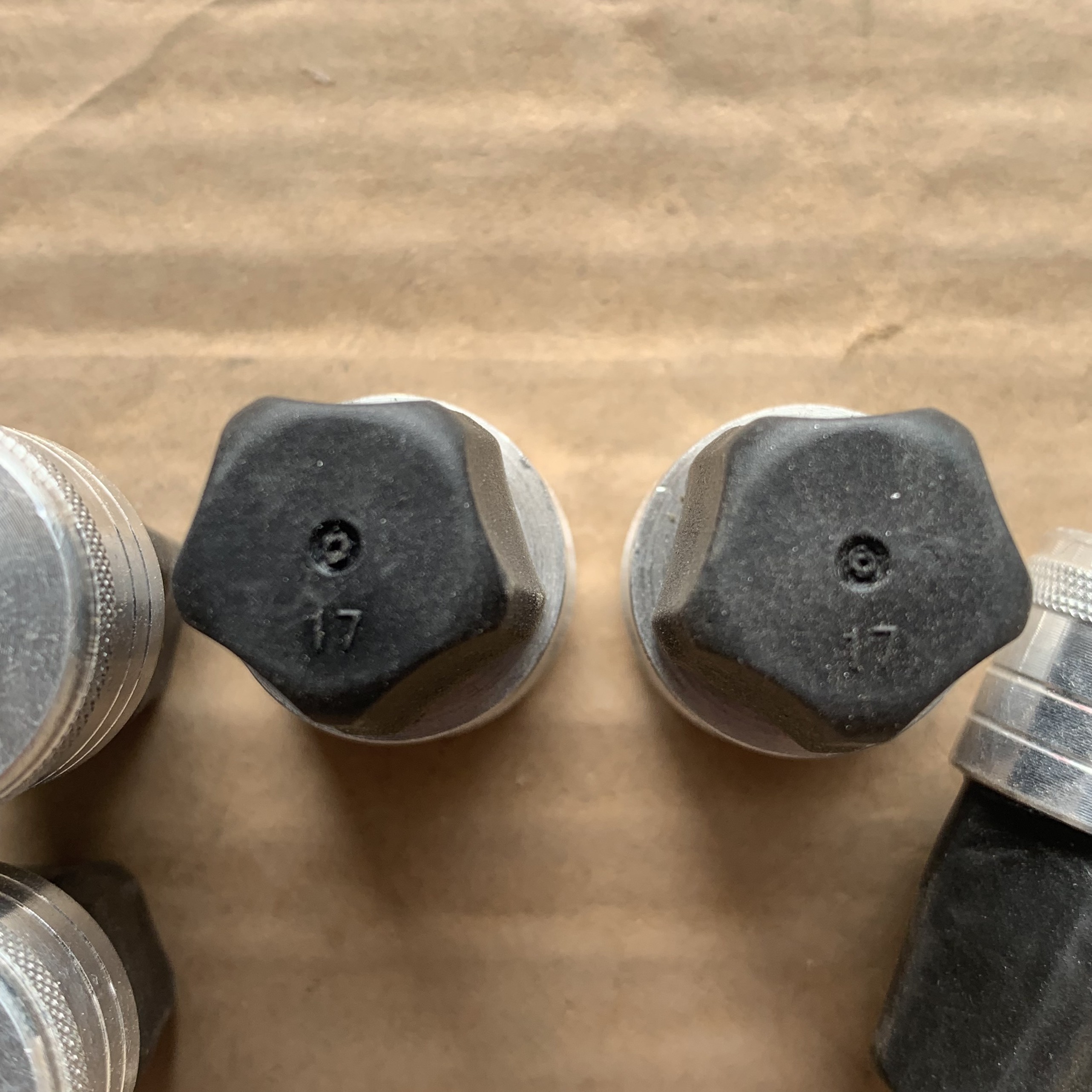 Nút đậy, Nắp đậy cần câu đơn (17mm)
