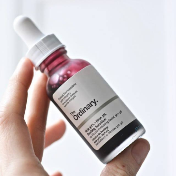 Serum Peel AHA giảm mụn, trắng sáng, mờ thâm