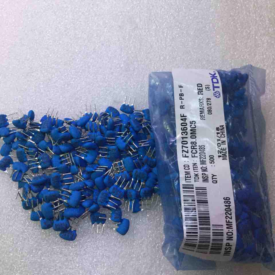 Thạch anh 8 M /3 chân giá cho 20 chiếc