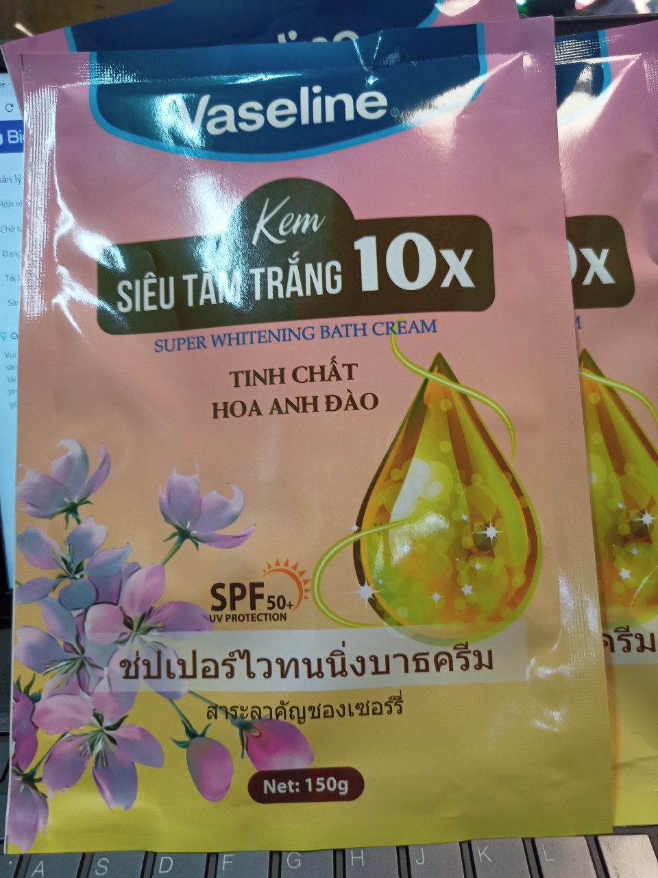 Siêu tắm trắng Vaseline 10x - HỒNG
