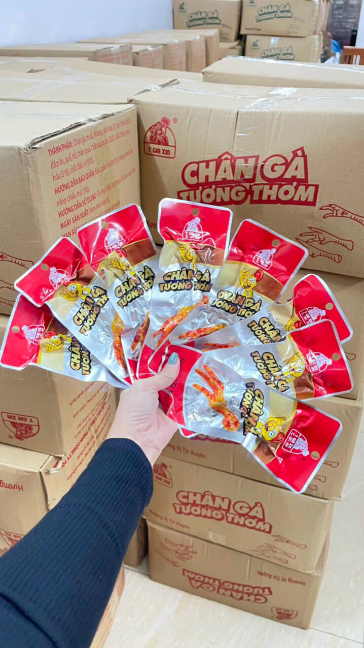 Chân gà cay Tứ Xuyên gói 1 chiếc 32g