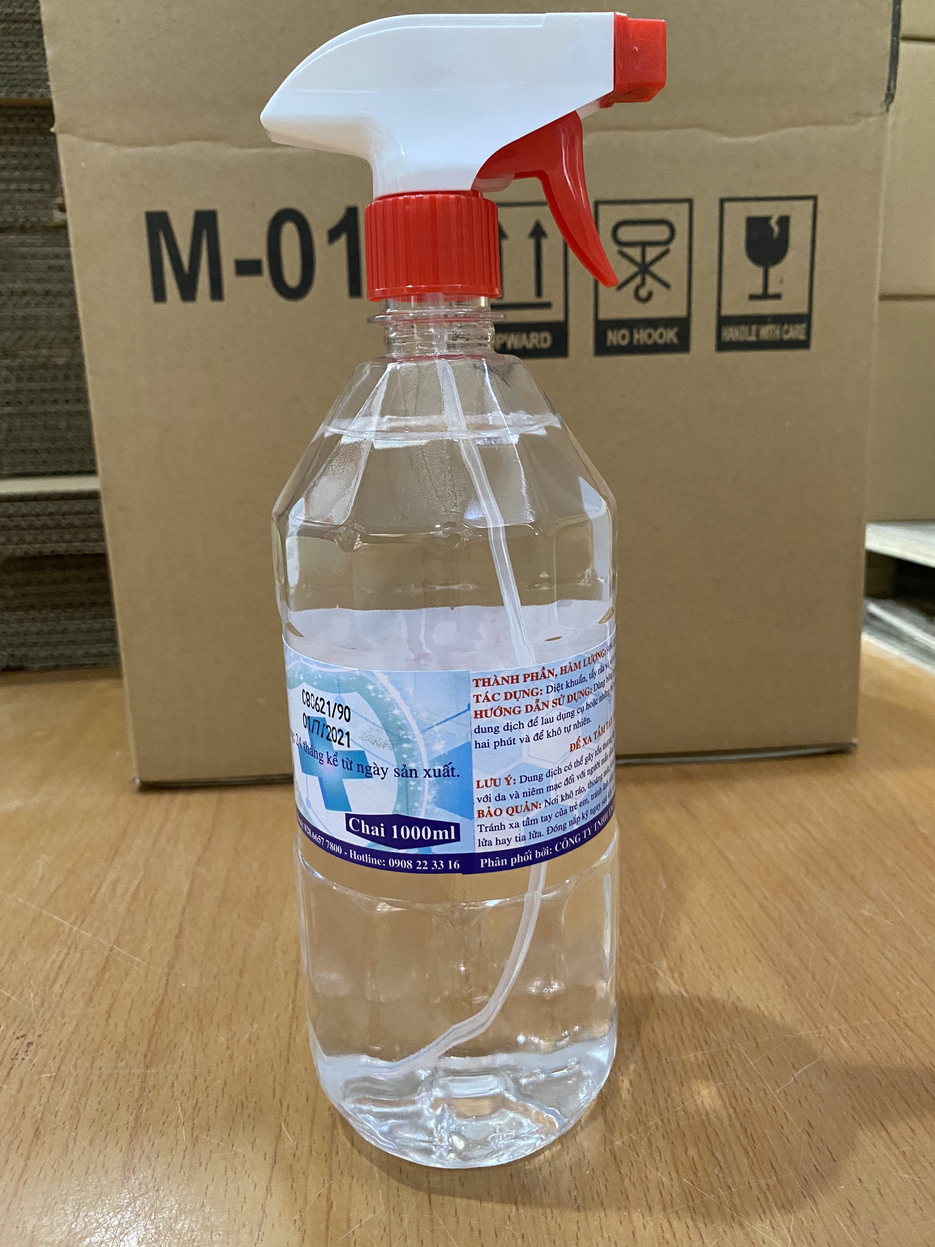 Cồn sát khuẩn 90. chai 1000ml có vòi.