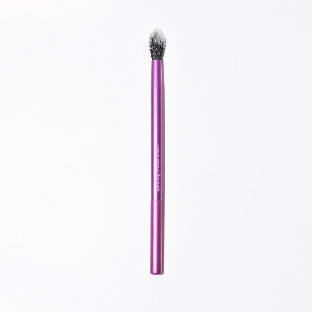 Cọ Nhấn Và Tán Hốc Mắt RT Real Techniques Defining Crease RT304