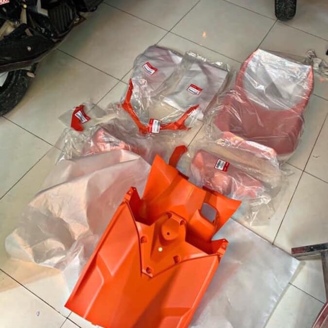 Bộ Dàn áo Vario click nhám cam 10 món , Zin Honda indonesia , đời 2018 - 2023