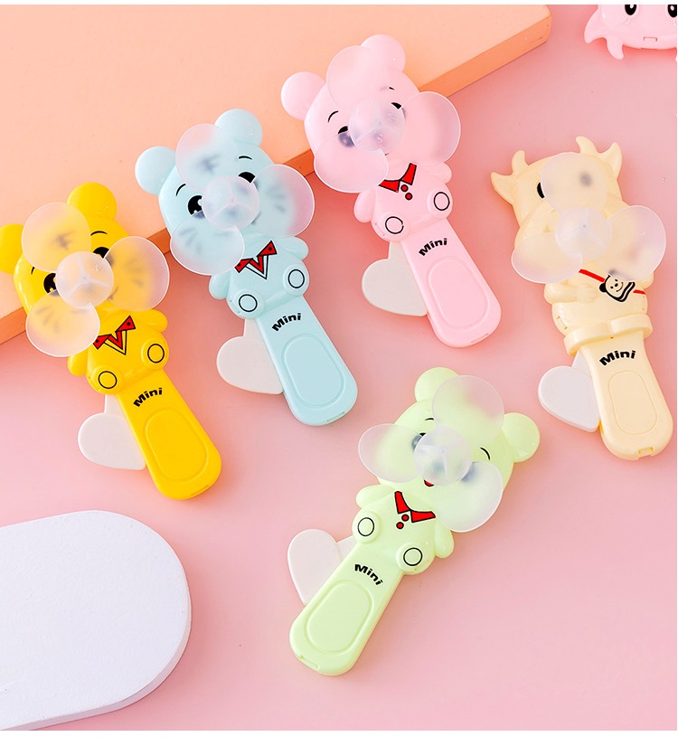 Quạt mini bóp tay dễ thương cho bé cầm chơi