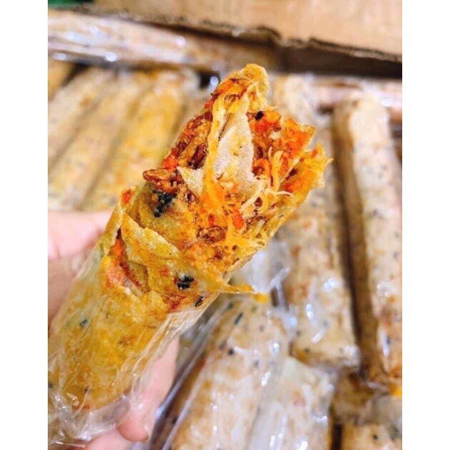 Bánh tráng nướng cuộn mắm ruốc