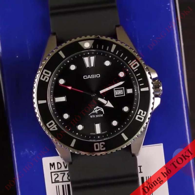 Đồng hồ lặn dành cho nam Casio MDV-106-1A