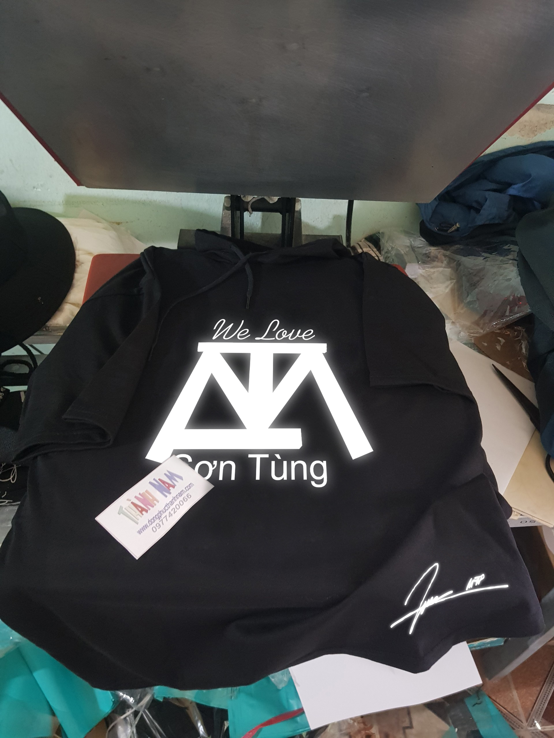 áo Sơn Tùng M-TP phản quang, áo hoodie hè Sơn Tùng phản quang, áo thun Sơn Tùng