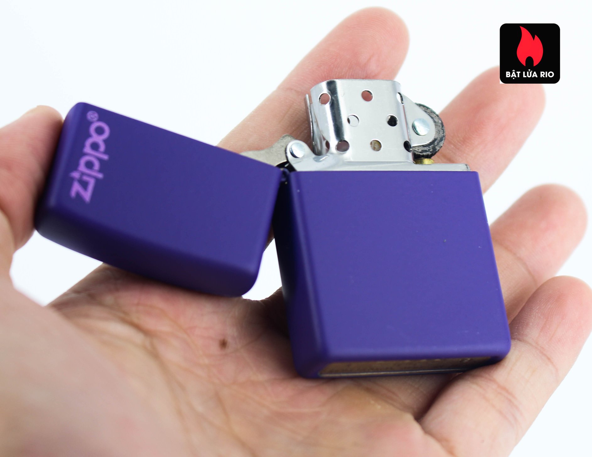 Bật lửa Zippo 237ZL Zippo Purple Matte Zippo Logo