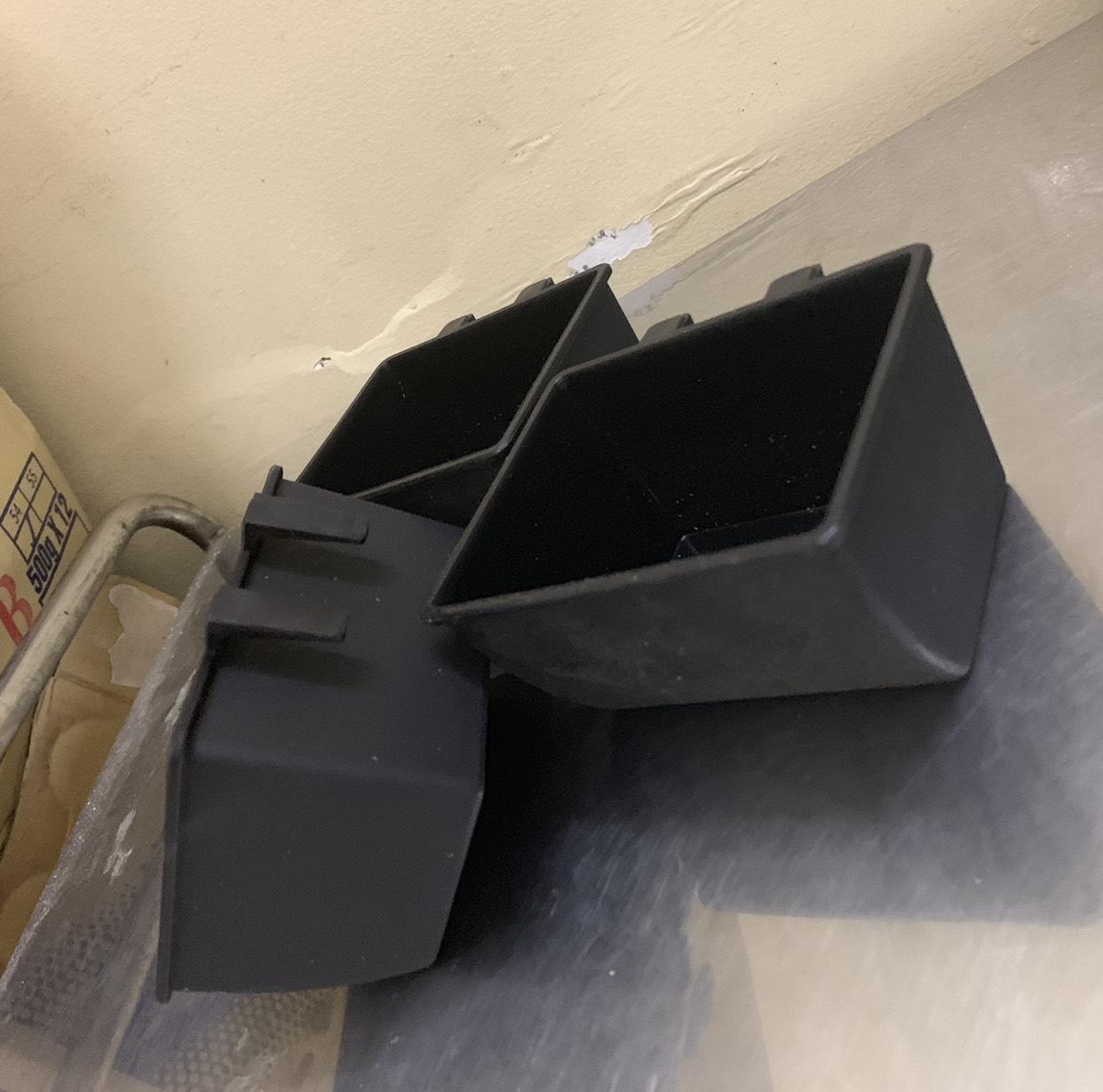 [HCM]COMBO 2 Máng Thức Ăn Cho Thú Cưng