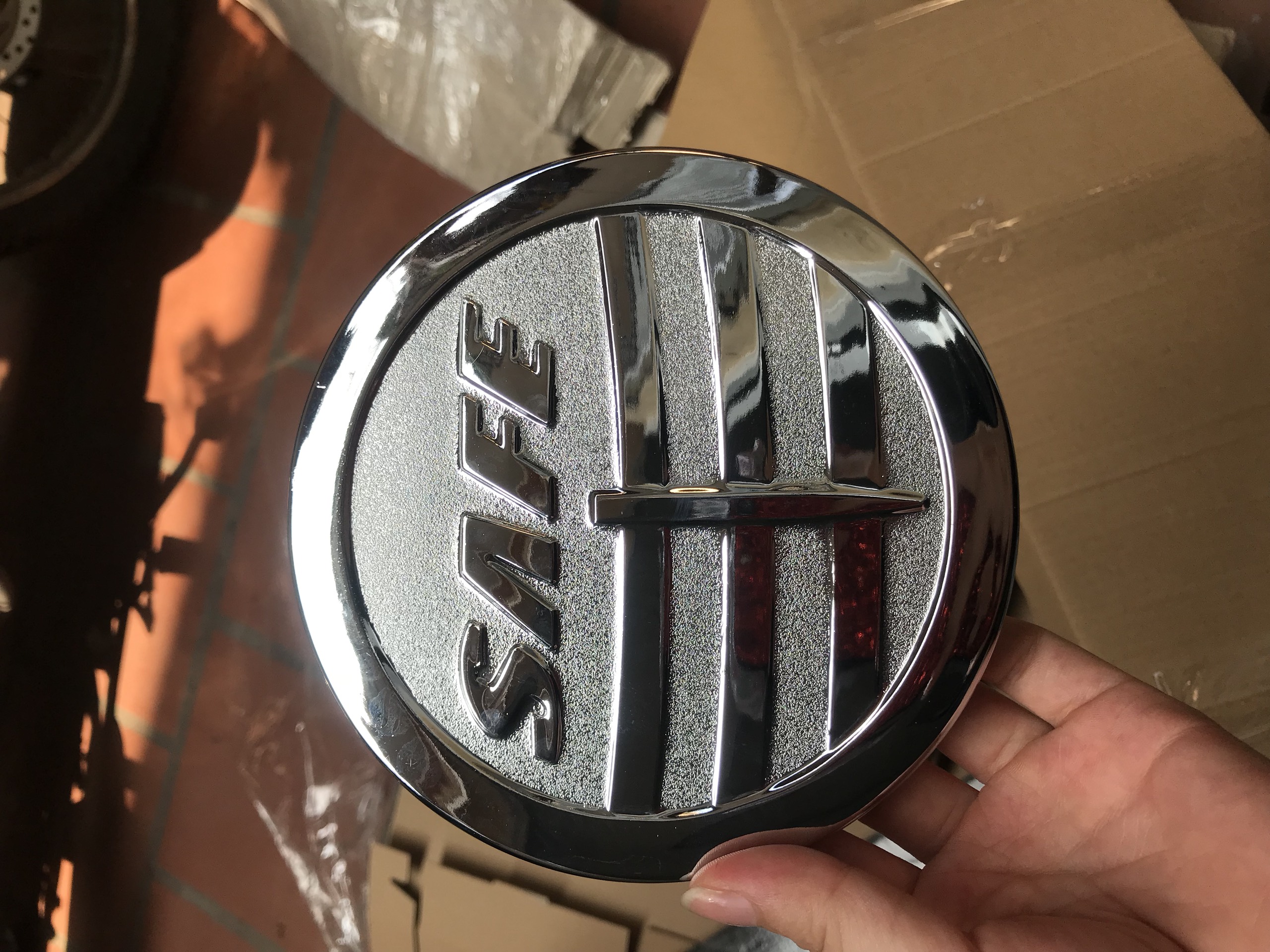 Ốp nắp bình xăng mạ crom xe Hyundai Getz 2008-2011