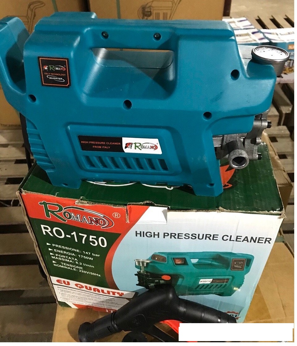 Máy Rửa Xe Mini 1750W Romano RO-1750