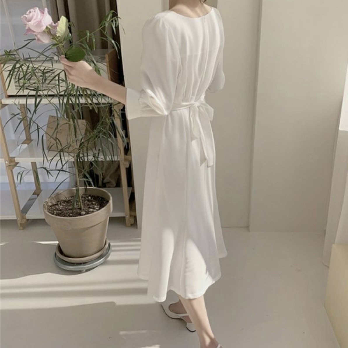 Đầm cổ V thắt nơ 2 màu