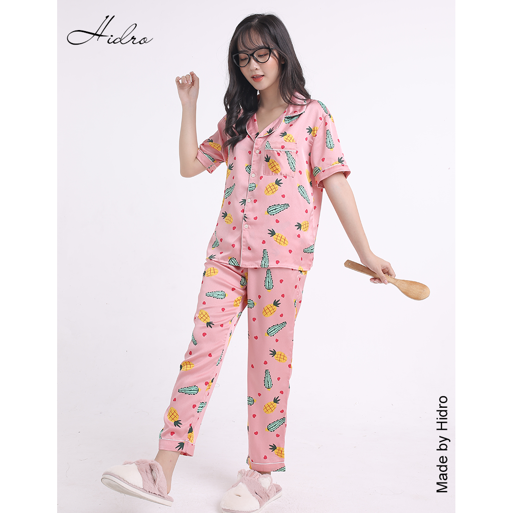 HIDRO Bộ lụa satin cộc dài họa tiết
