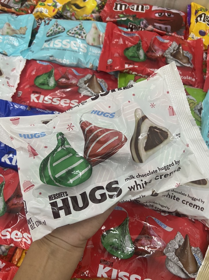 Socola Hershey Kisses gói 283gr mẫu giáng sinh