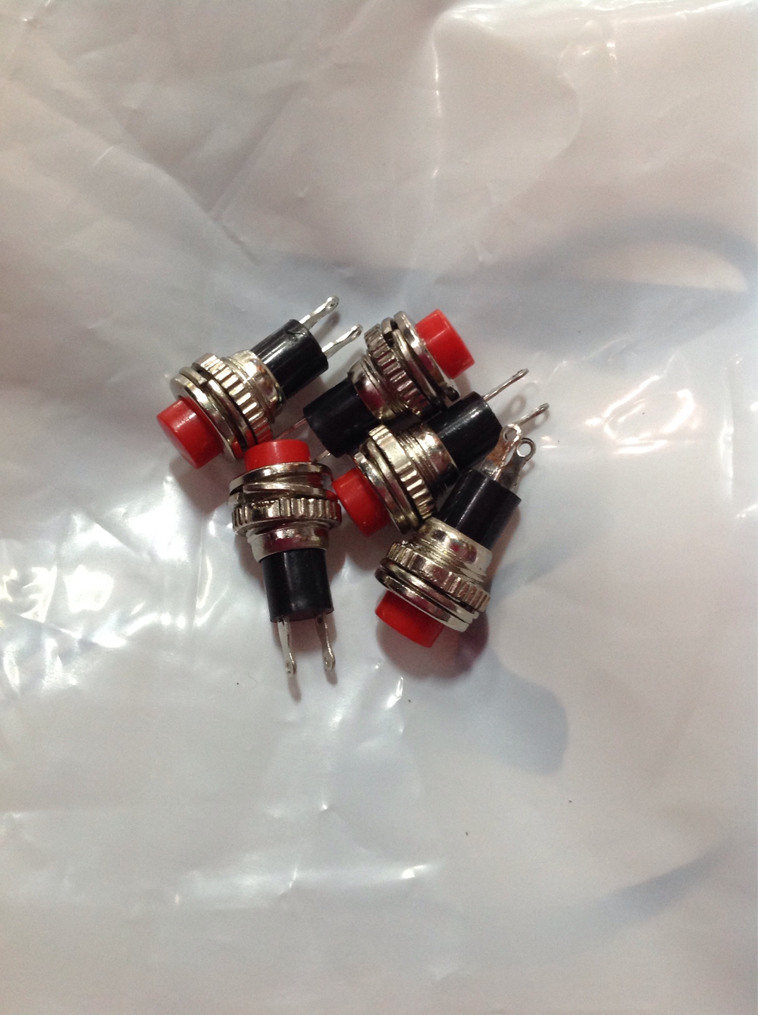 10 công tắc nhấn nhả phi 10