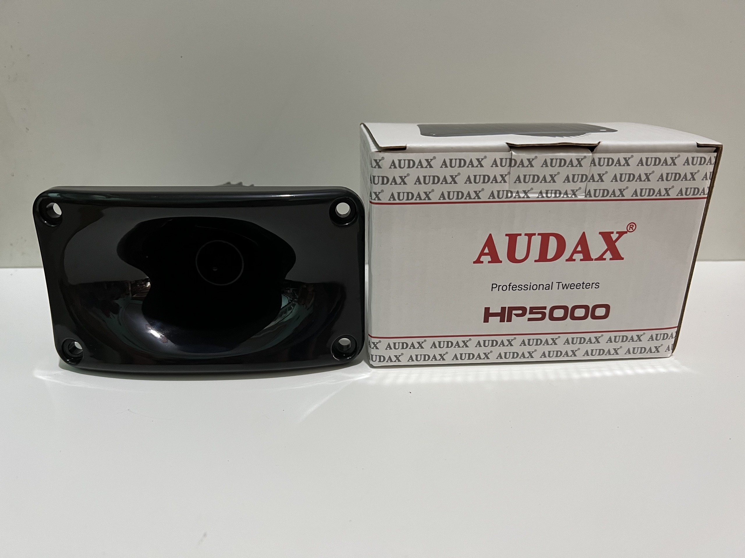LOA NHÀ YẾN HP5000 - LOA MIỆNG HANG