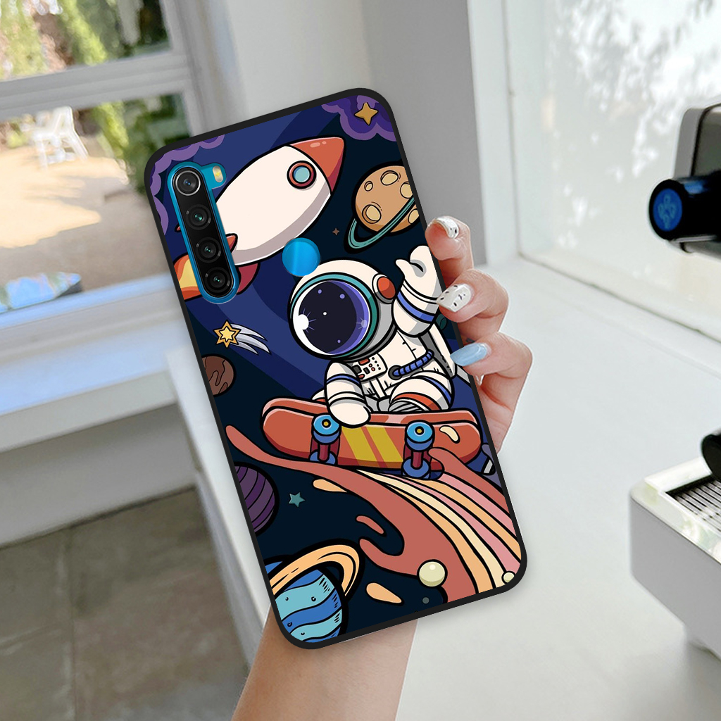 Ốp lưng Xiaomi Redmi Note 8 hình vũ trụ, phi hành gia astronaut độc đáo