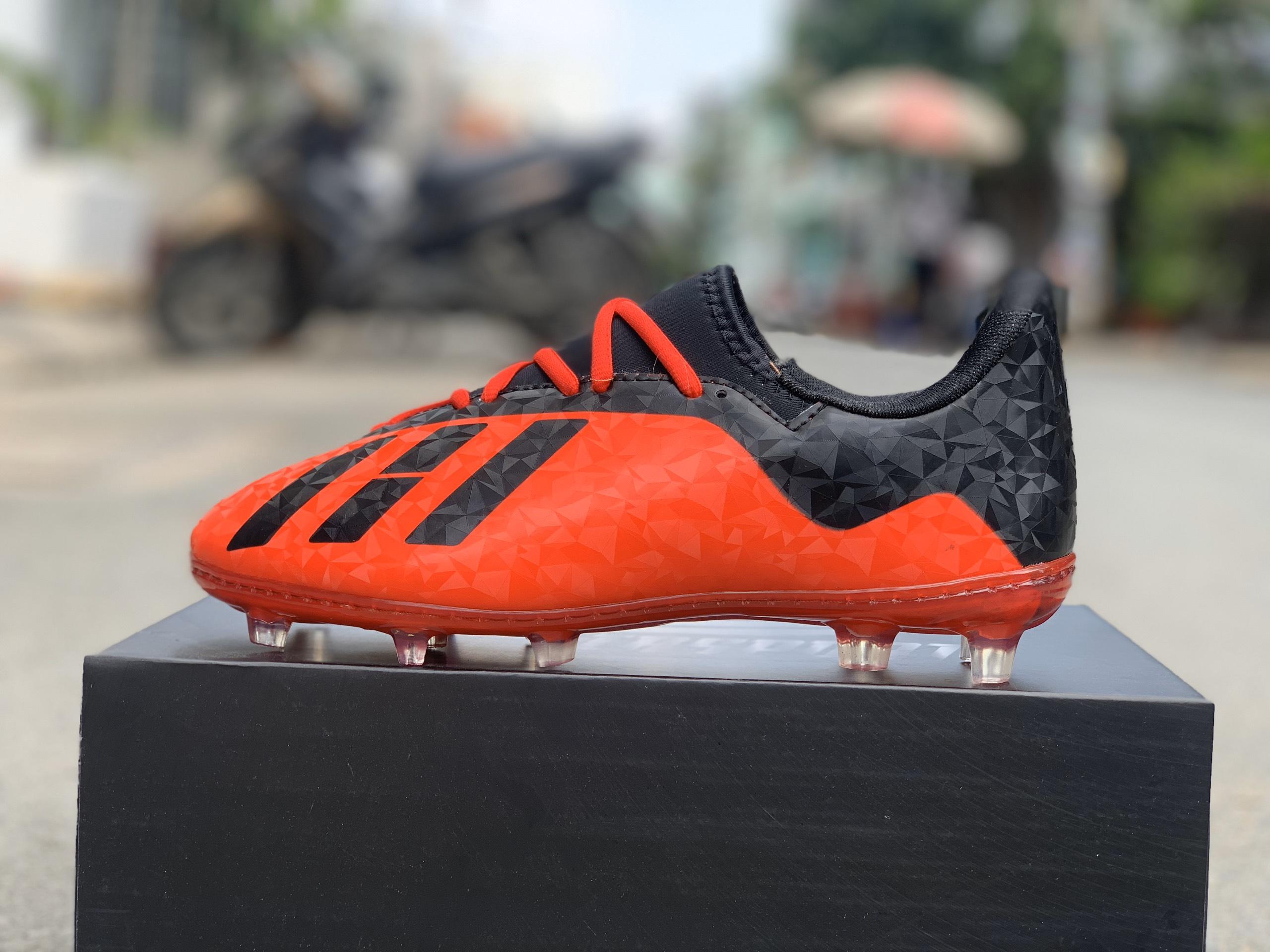 Giày Bóng Đá Đinh Cao Sân Cỏ Thật Khâu Đế Kèm Vớ Đá Banh - NLX18TN-VD