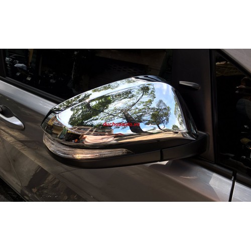 Bộ 2 ốp gương chiếu hậu xe Innova 2017-2019