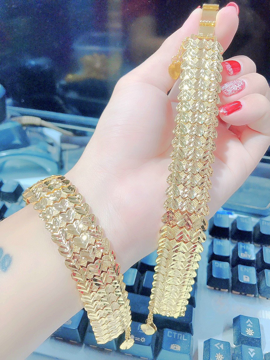 [Khuyến mãi lớn - Hàng mới về] Lắc tay nữ da cá ( Free Size ) M120R 30.10  mạ vàng 18K cao cấp giống vàng thật 99% ,cho độ sáng lấp lánh cao cam kết không đen, không bay màu, đeo cực sang chảnh, thích hợp đi tiệc