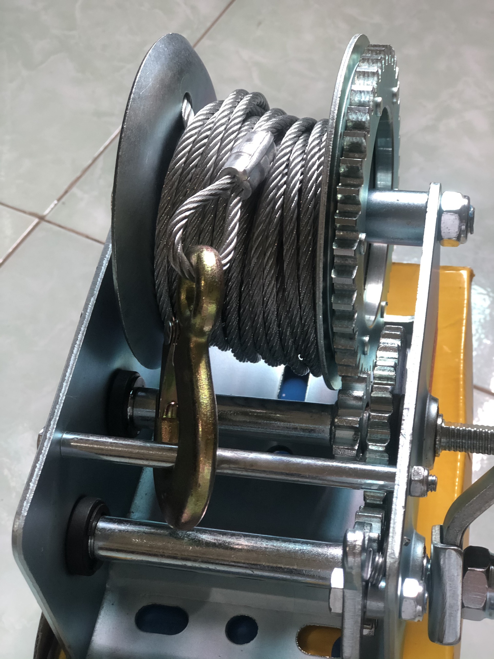 tời quay tay tải trong 1000kg