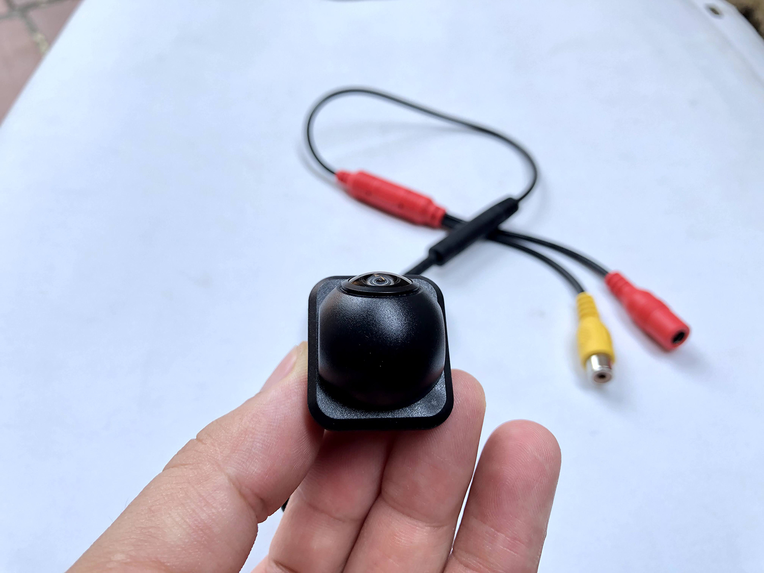 Camera cặp lề AHD, độ phân giải 720P, góc quay 160 độ