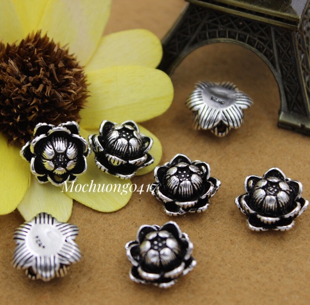 Charm bạc thái hoa sen