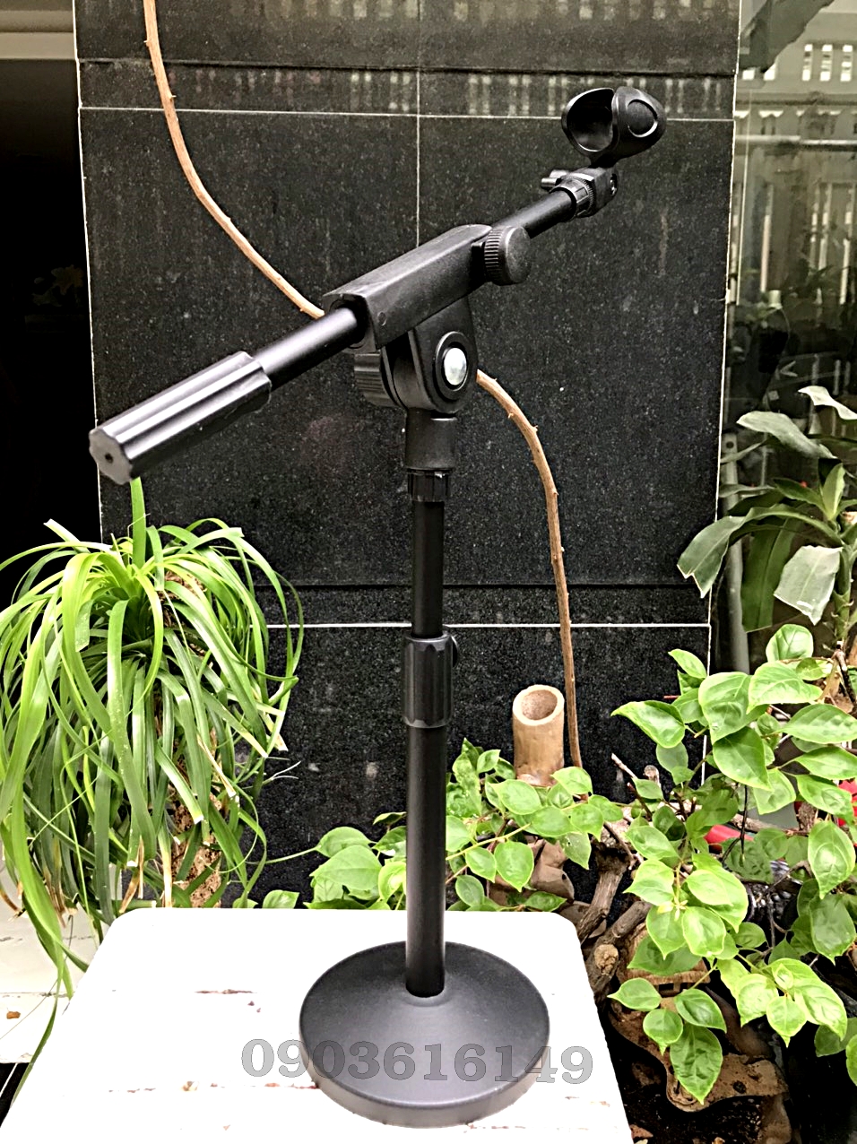 Chân đế micro để bàn