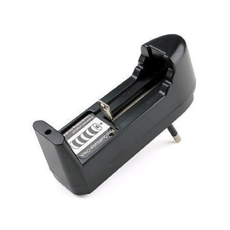Bộ sạc pin đơn sạc pin 18650 cắm điện trực tiếp