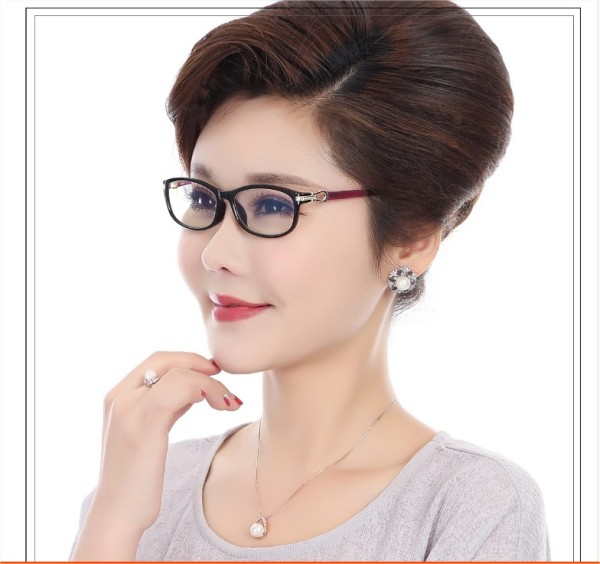 Giá bán Kính lão thị viễn thị kính tuổi trung niên nữ giới cao cấp Nhật bản chống mỏi mắt cực sáng và rõ hàng loại I chất lượng cao an toàn