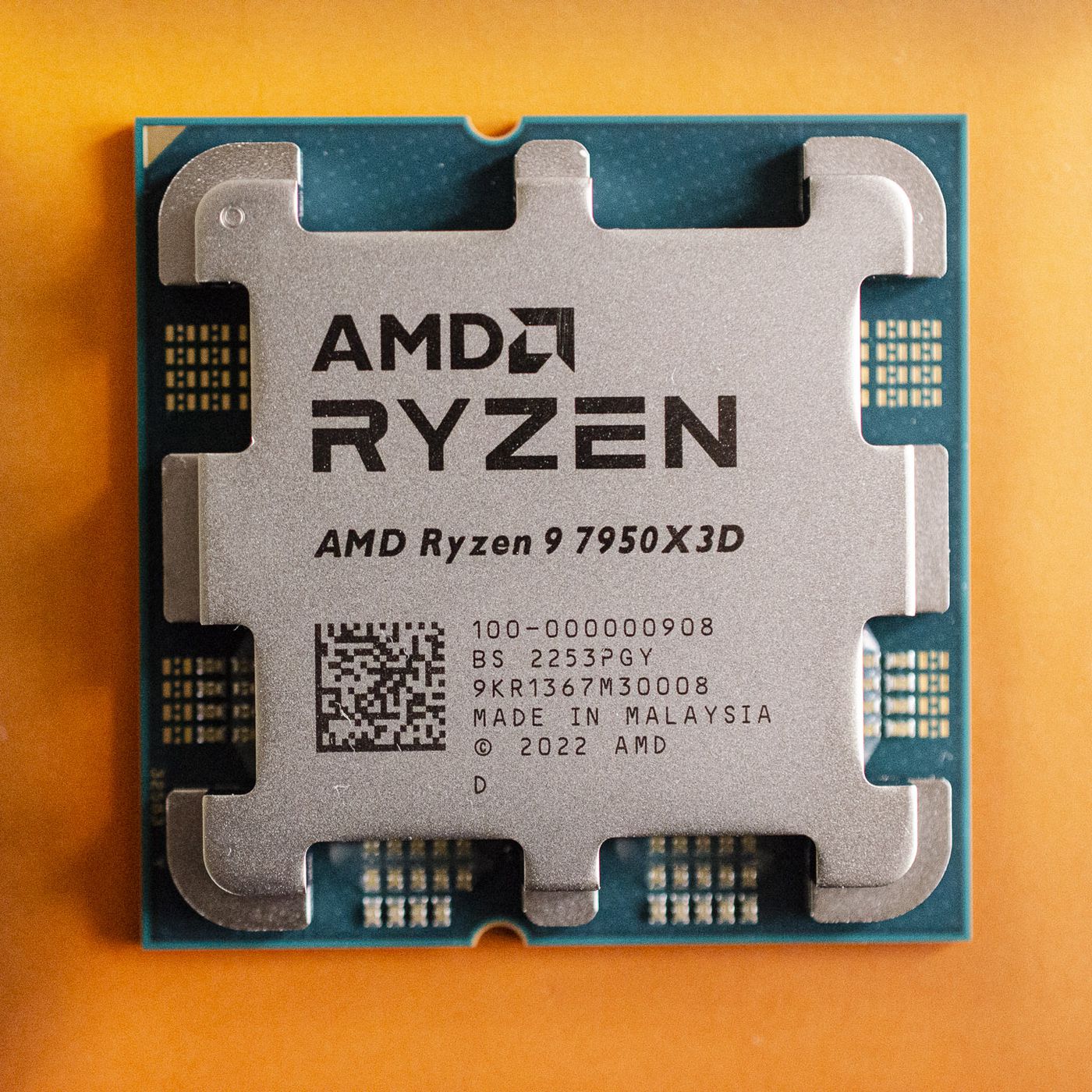 CPU AMD Ryzen 9 7950X3D New Box Bảo Hành 3 Năm