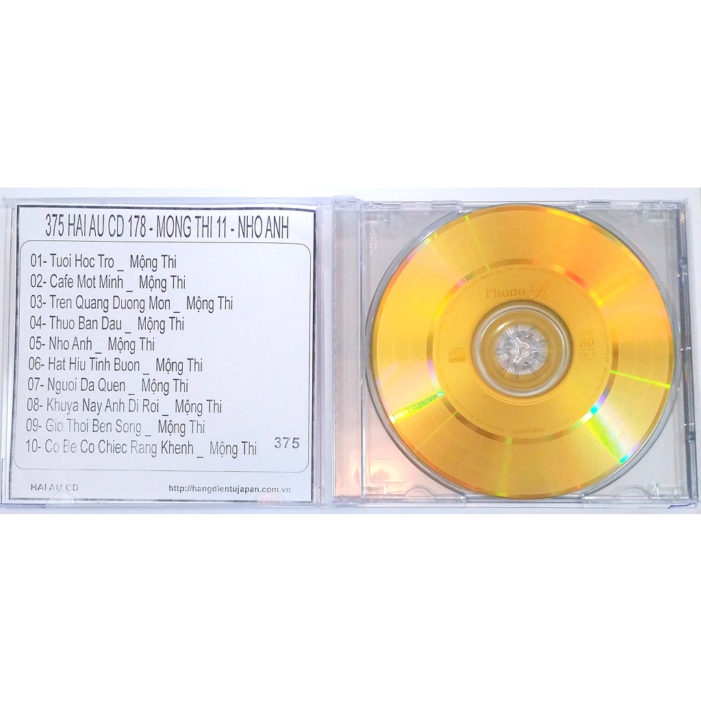 CD phono gồm 8 đĩa ghi nhạc sẵn.