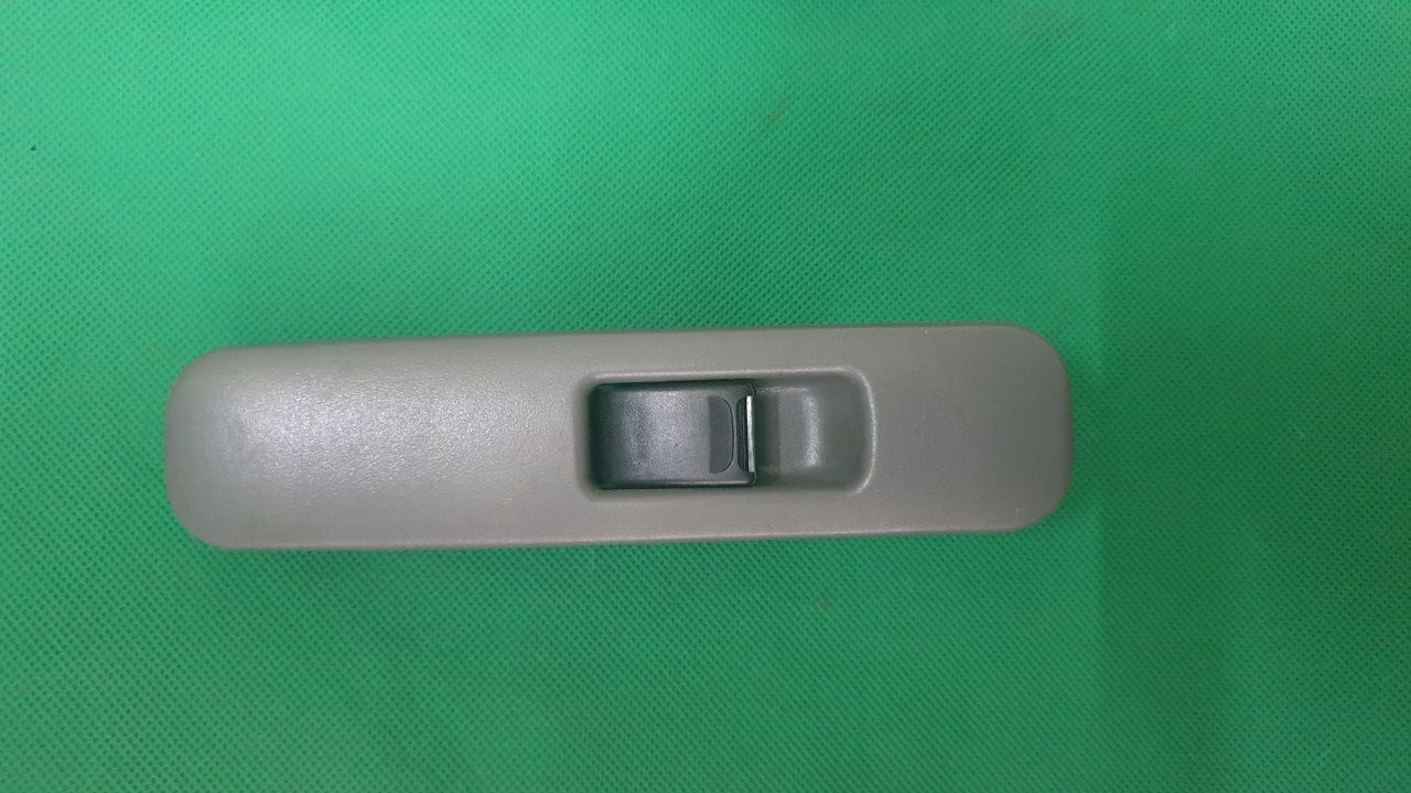 Công tắc bấm kính Dongben X30