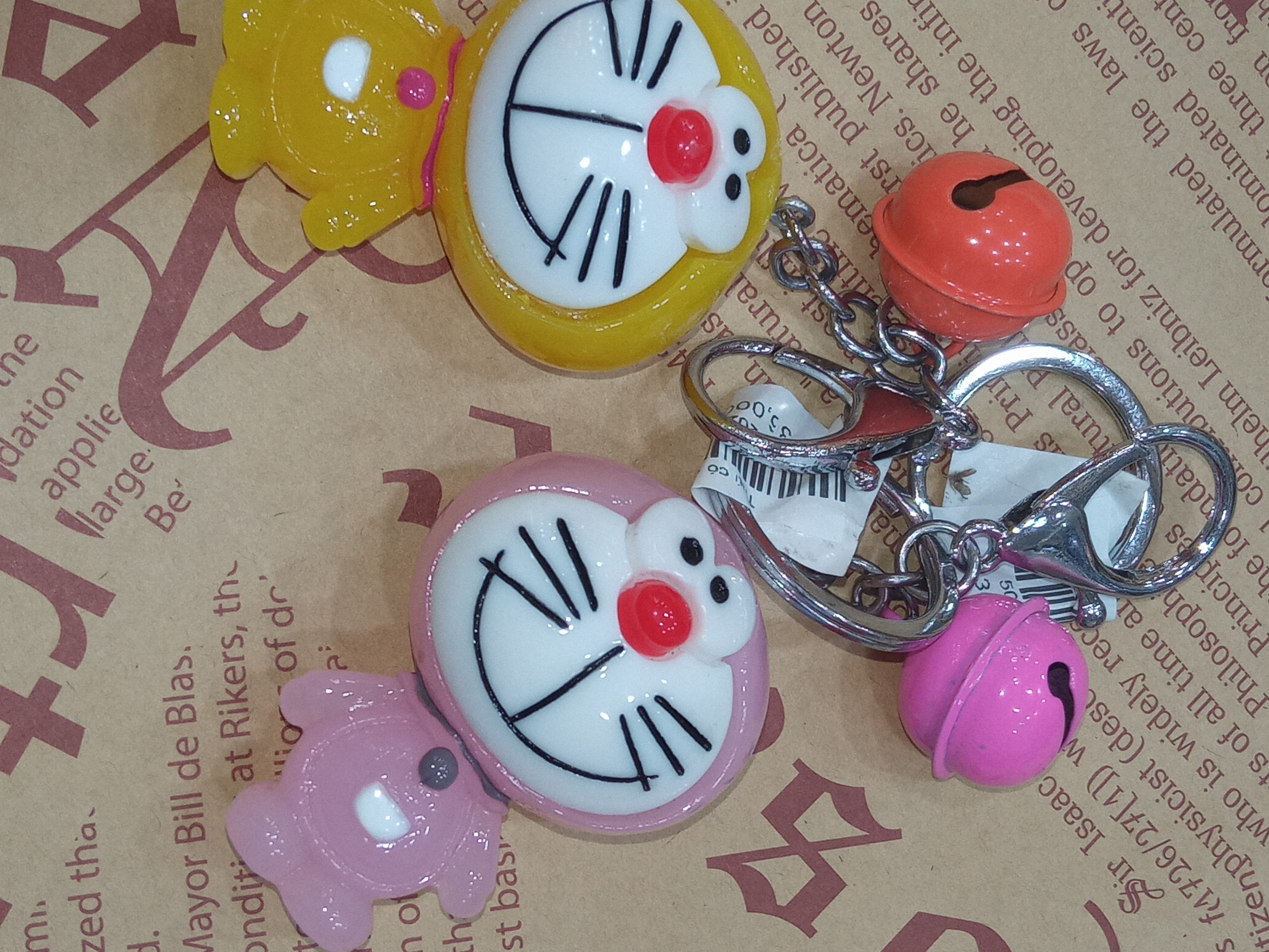 Móc khóa hình Doraemon có đèn nhấp nháy