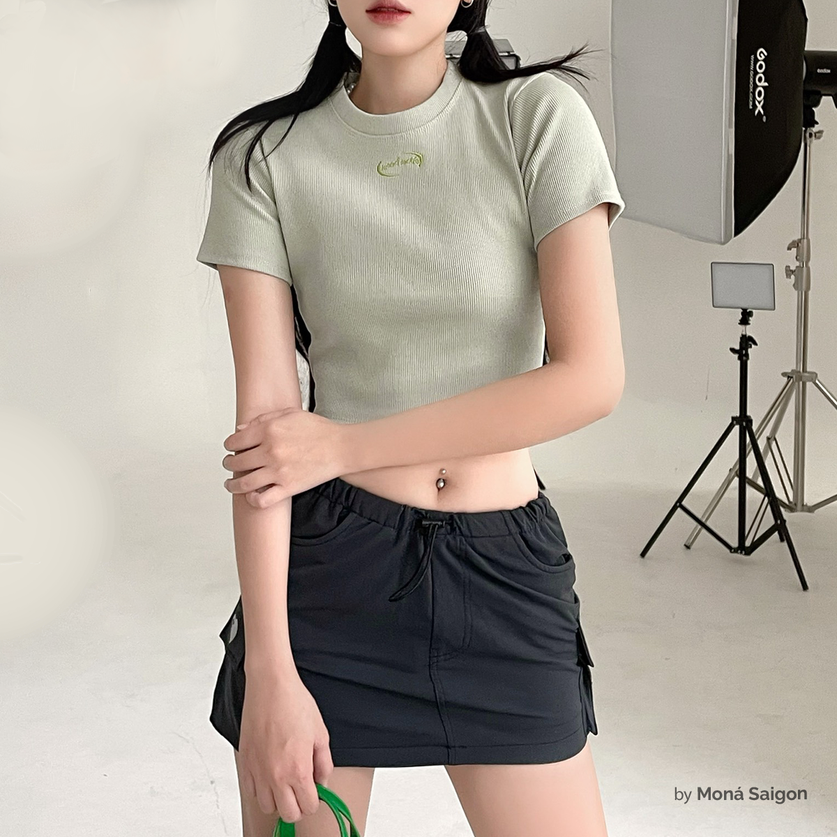 [VOUCHER 12%/149K] Áo thun baby tee MONÁ - TINY TEE XÁM/XANH