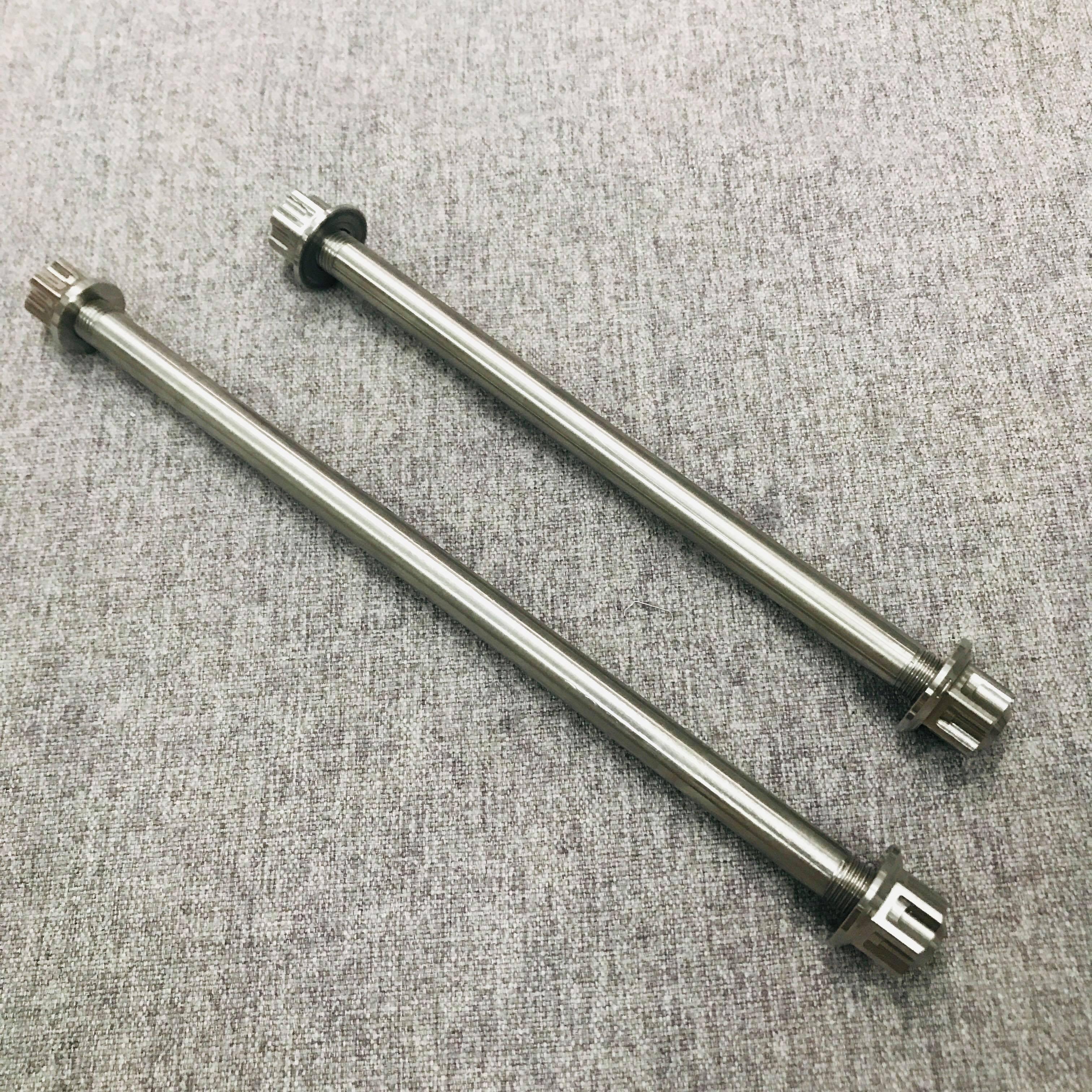 [HCM]CẶP CỐT TRƯỚC SAU INOX DÀNH CHO XE SIRIUS ( COMBO 2 CỐT TRƯỚC SAU+4 ỐC INOX)(TẶNG KÈM LOGO TRANG TRÍ XE NGẪU NHIÊN)