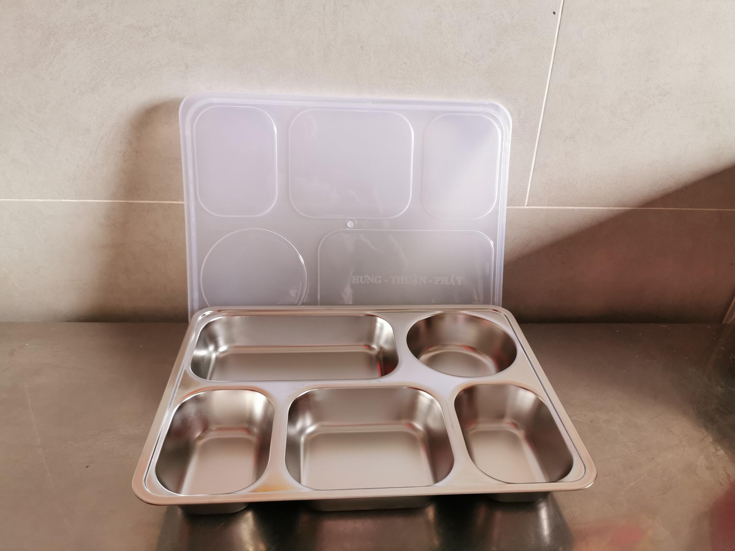 Khay cơm phần inox 5 ngăn sâu lòng nắp inox