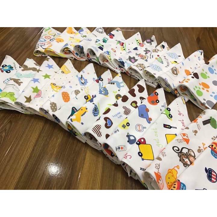 1 Yếm quàng cổ cài nút cho bé cực chất