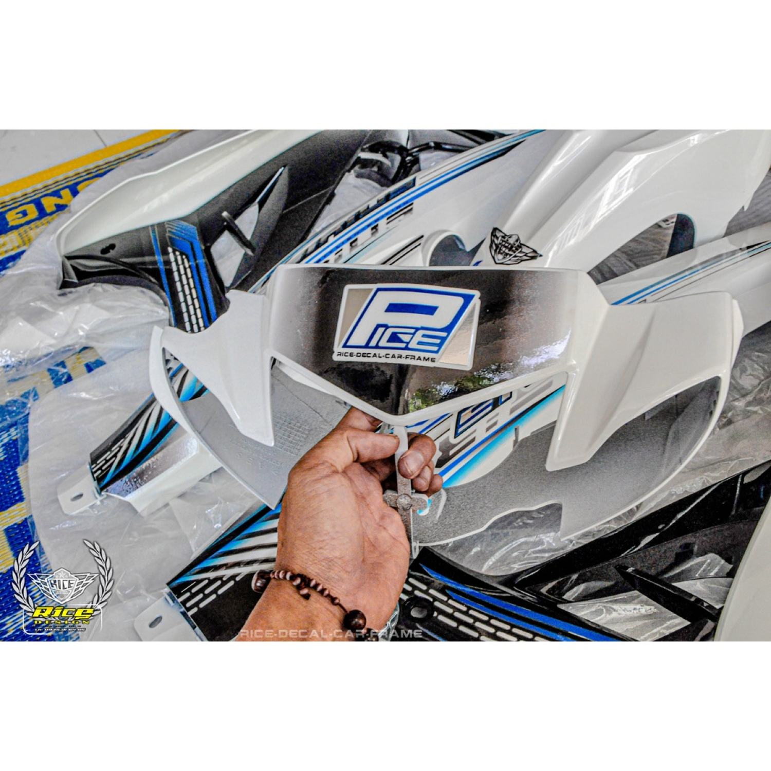Tem Sirius trắng yếm trong đen Phối xanh 2014( Tem in thương Mẫu gốc Rice decal )