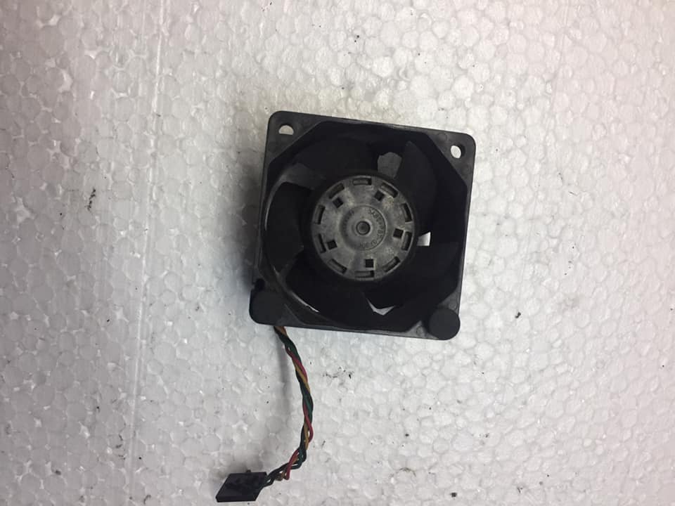 Quạt Fan Tản Nhiệt Siêu tốc 6x6x4Cm