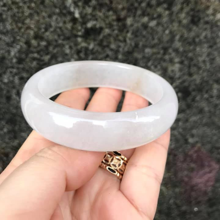 [HCM]VÒNG TAY LIỀN KHỐI CẨM THẠCH TRẮNG BẢN HẸ NI 60-62